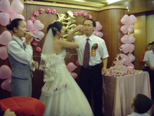 梦见别人婚礼