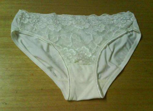 梦见内裤沾尿 梦见内裤沾尿