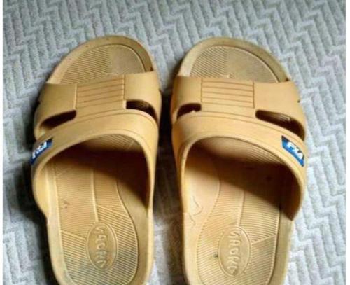 梦见旧拖鞋 梦见旧拖鞋