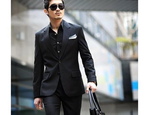 梦见穿新西服 梦见穿新西服