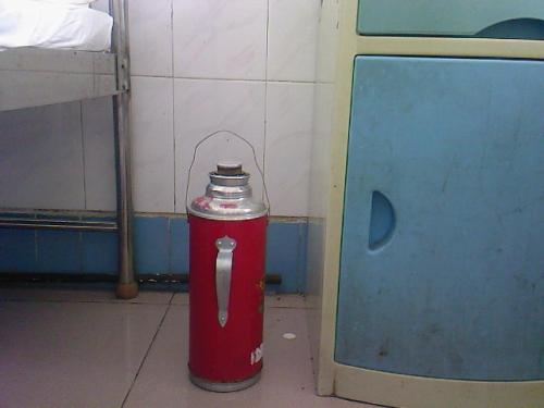 梦见打破热水瓶 梦见打破热水瓶