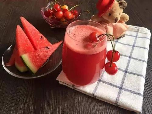 梦见樱桃榨汁 梦见樱桃榨汁