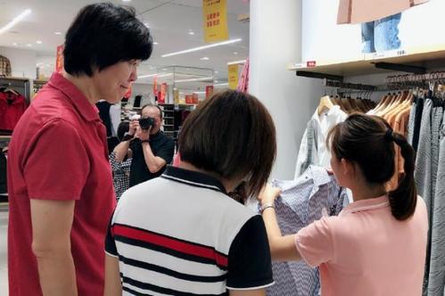 梦见挑选新衣服