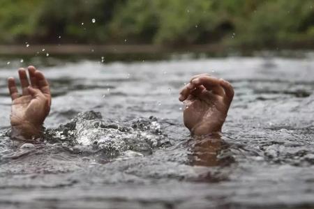梦见在水里捞鞋 梦见在水里捞鞋