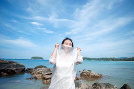 梦见拍婚纱掉发 梦见拍婚纱掉发