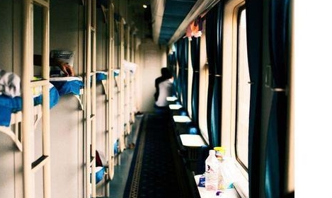 梦见火车坐错站 梦见火车坐错站