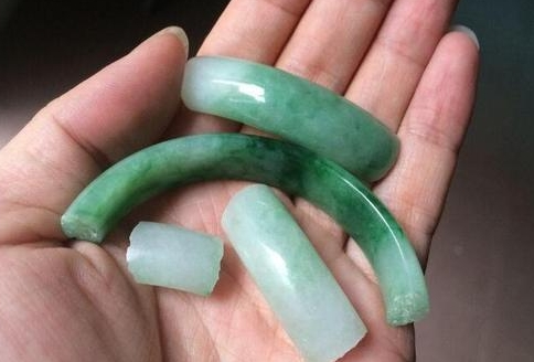 梦见镯子碎了 梦见镯子碎了