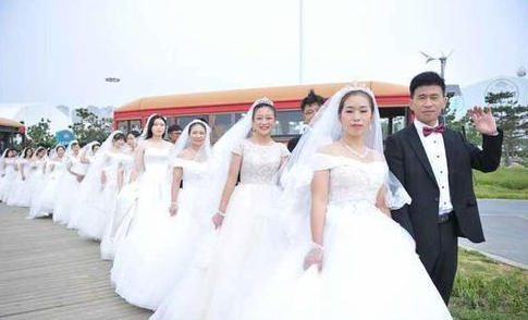 梦见举行集体婚礼
