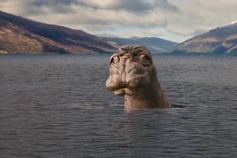 梦见水怪