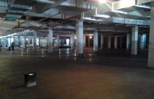 梦见自己建地下室