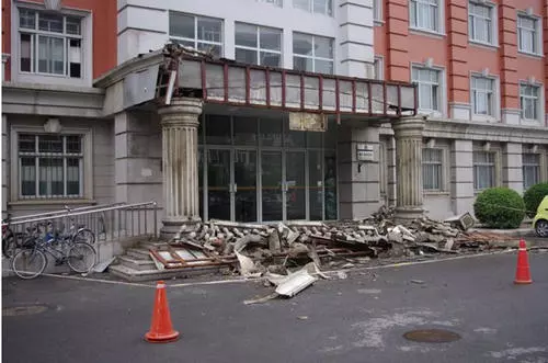 梦见宿舍倒塌 梦见宿舍倒塌