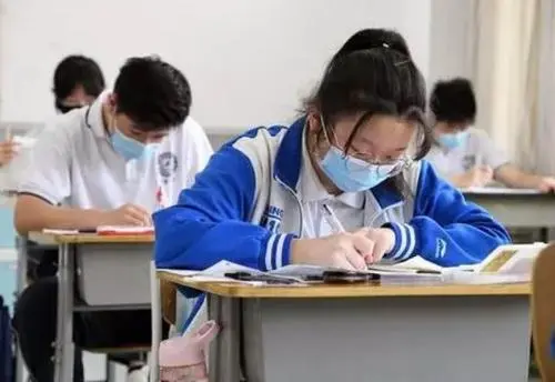 梦见考大学