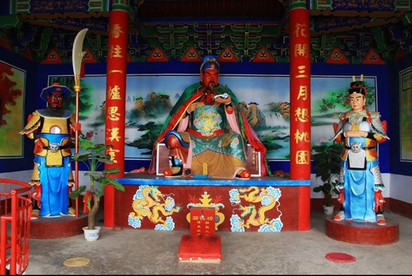 梦见关公庙