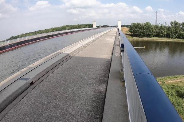 梦见桥上有很多水 梦见桥上有很多水