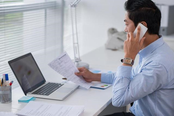 梦见死人跟我打电话